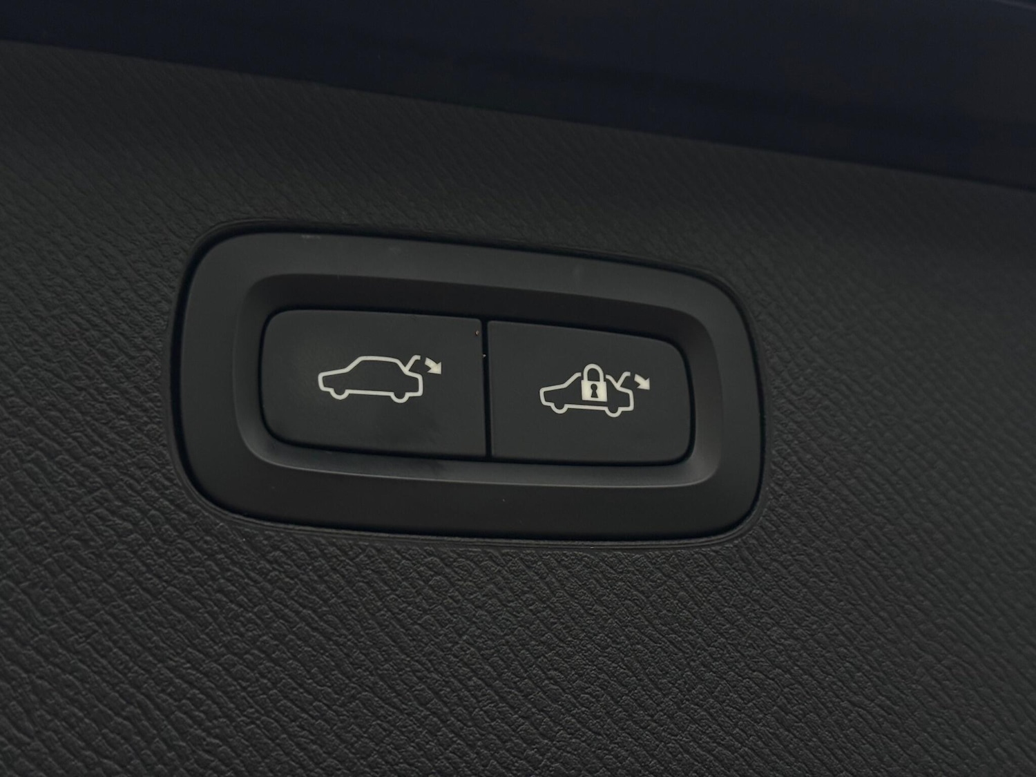 Used Volvo XC90 2017 for sale - 77074604: Photo 30