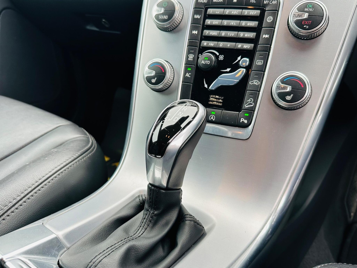 Used Volvo XC60 2016 for sale - 77144531: Photo 18