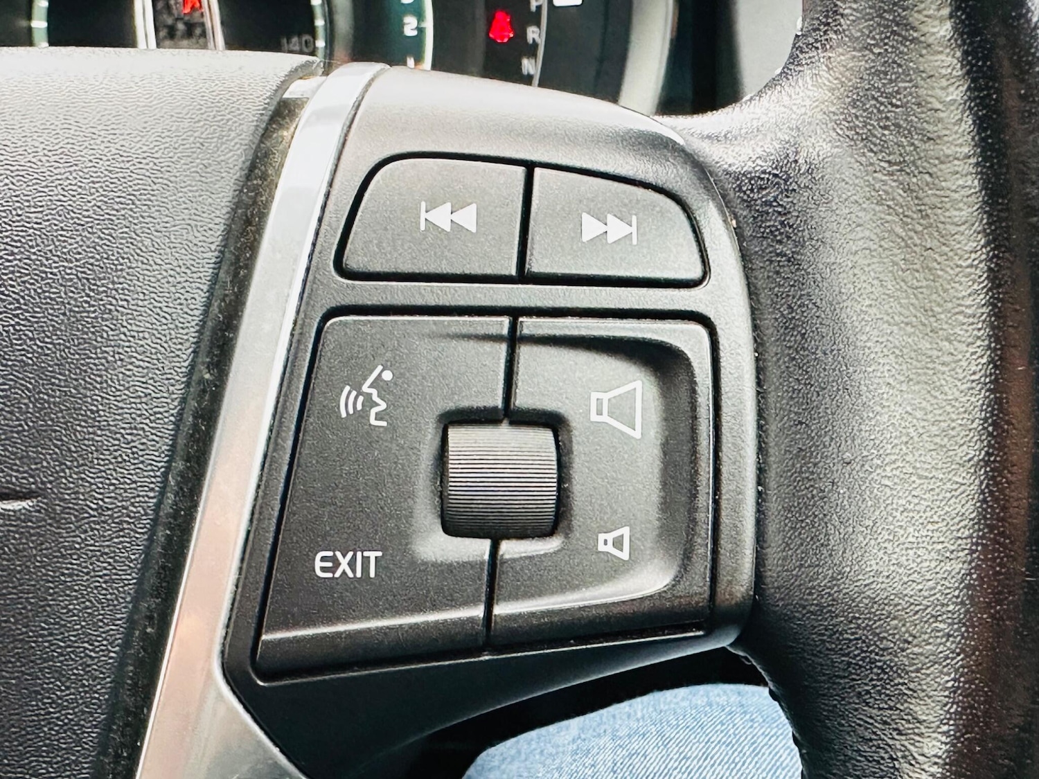 Used Volvo XC60 2016 for sale - 77144531: Photo 24