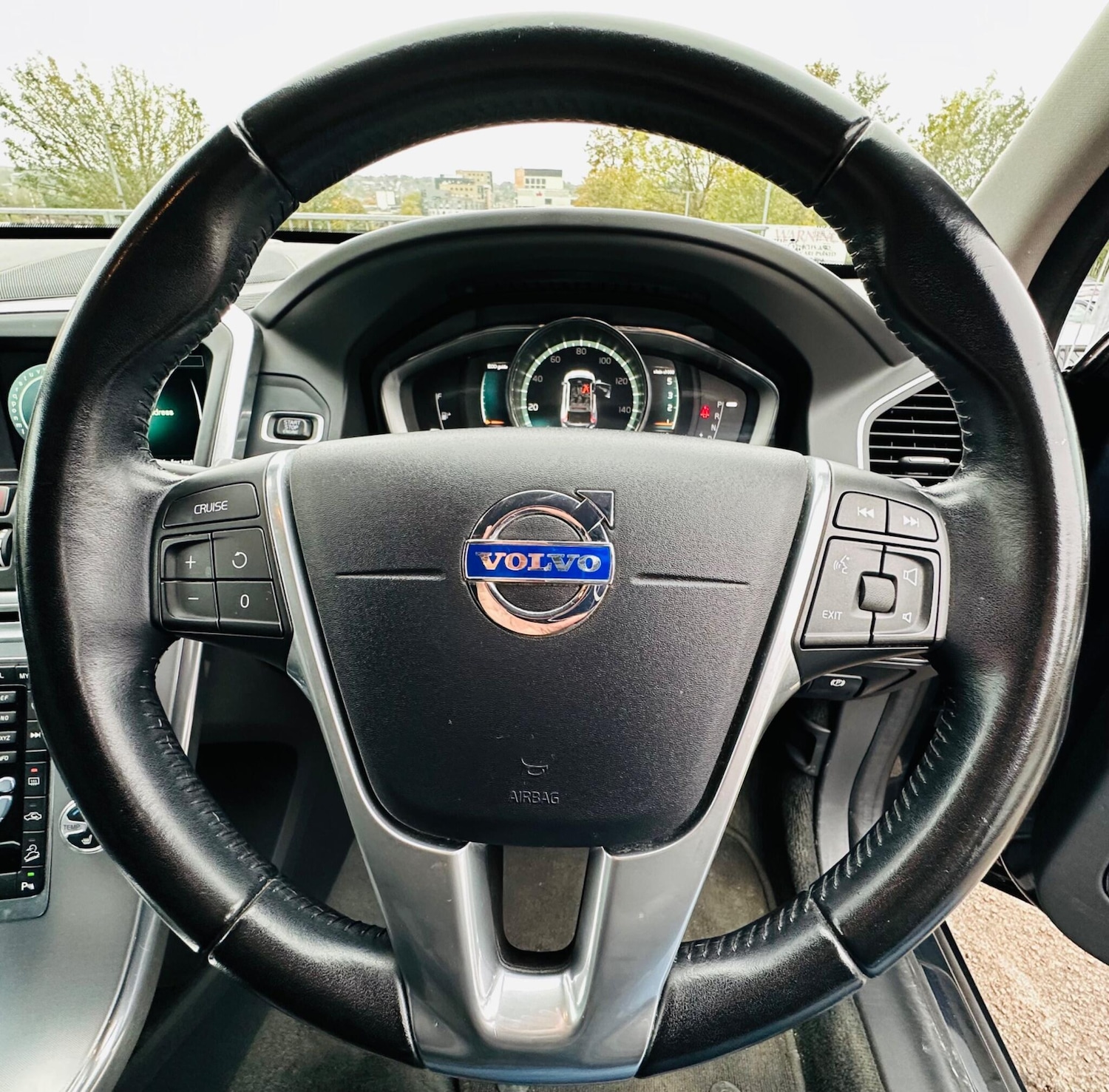 Used Volvo XC60 2016 for sale - 77144531: Photo 27