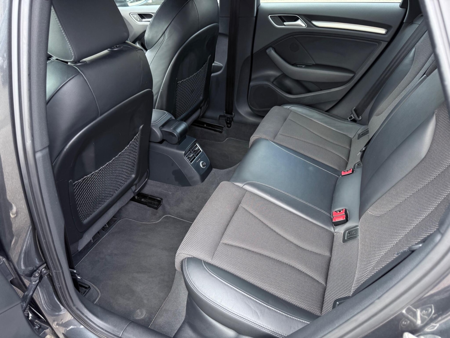 Used Audi A3 2018 for sale - 76121295: Photo 32