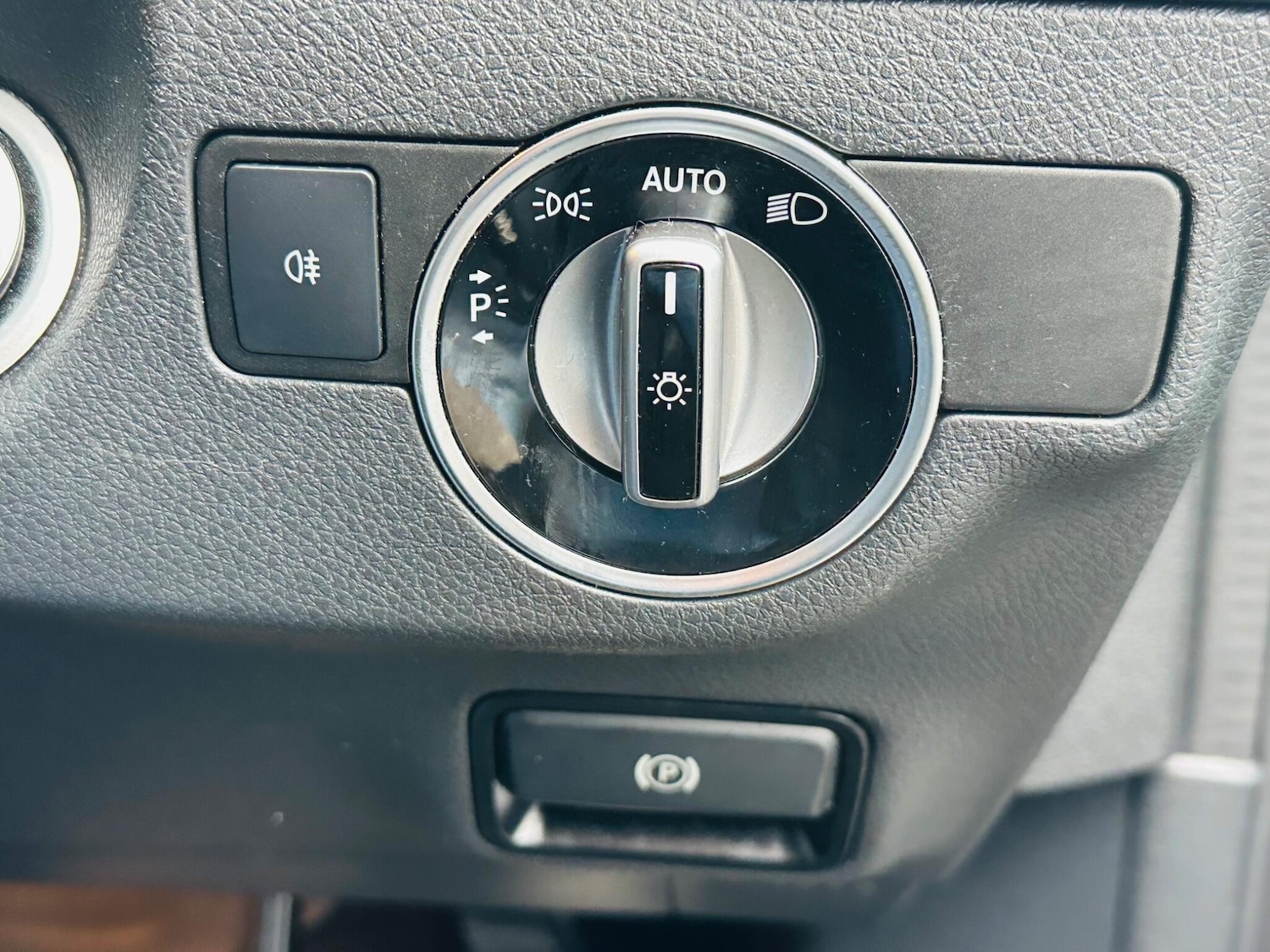 Used Mercedes-Benz GLA 2018 for sale - 77387043: Photo 30