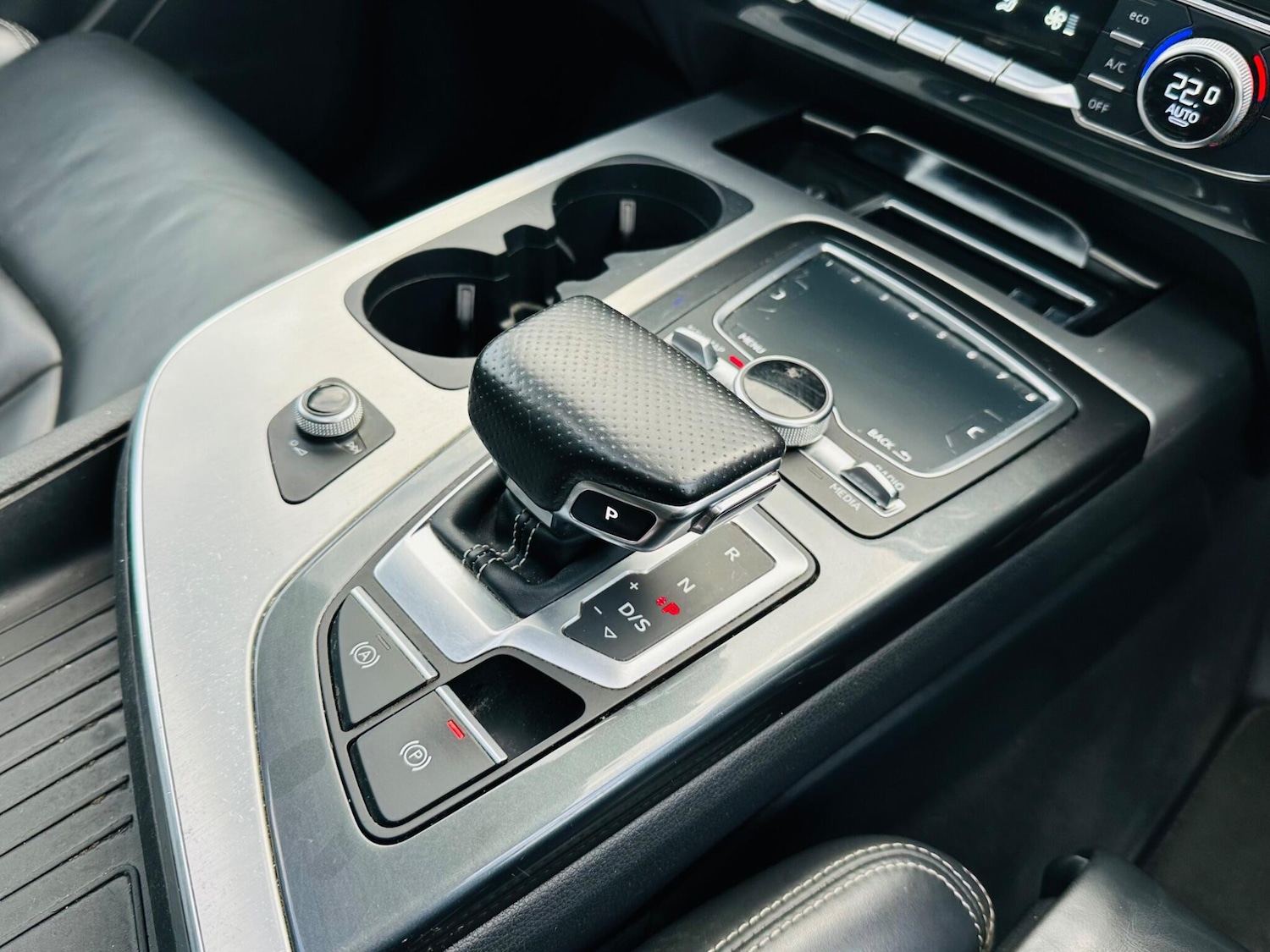 Used Audi Q7 2016 for sale - 77882882: Photo 17