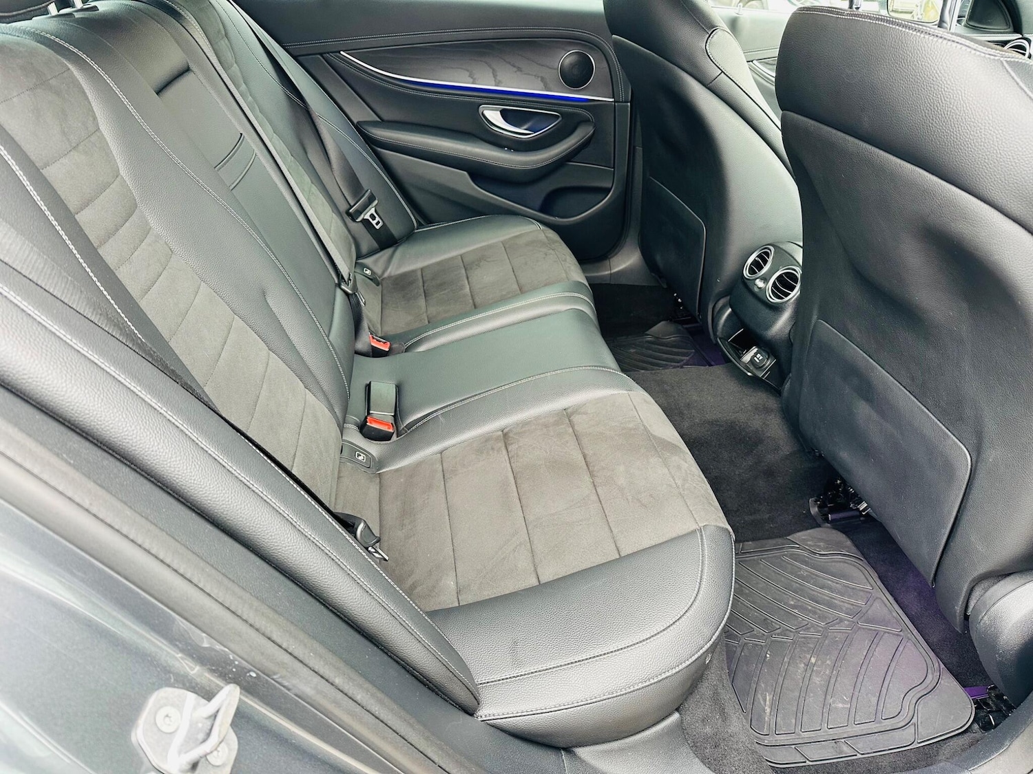 Used Mercedes-Benz E Class 2017 for sale - 76388725: Photo 33