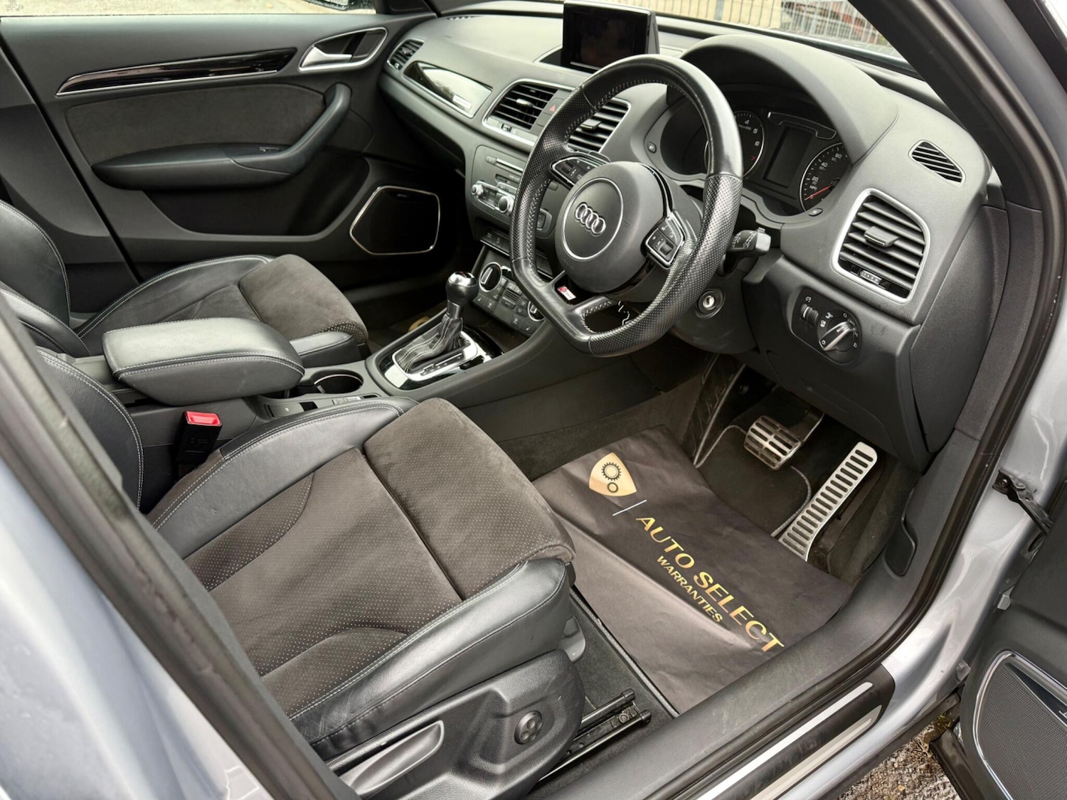 Used Audi Q3 2018 for sale - 76689676: Photo 13