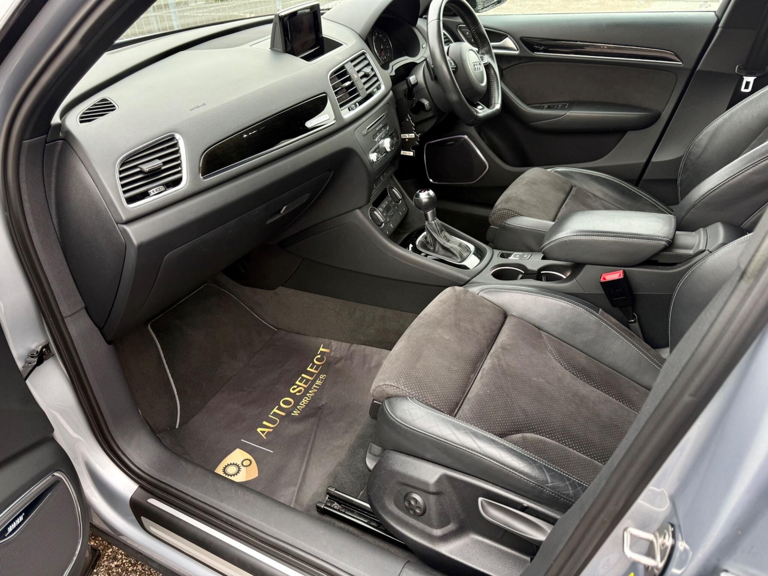 Used Audi Q3 2018 for sale - 76689676: Photo 14