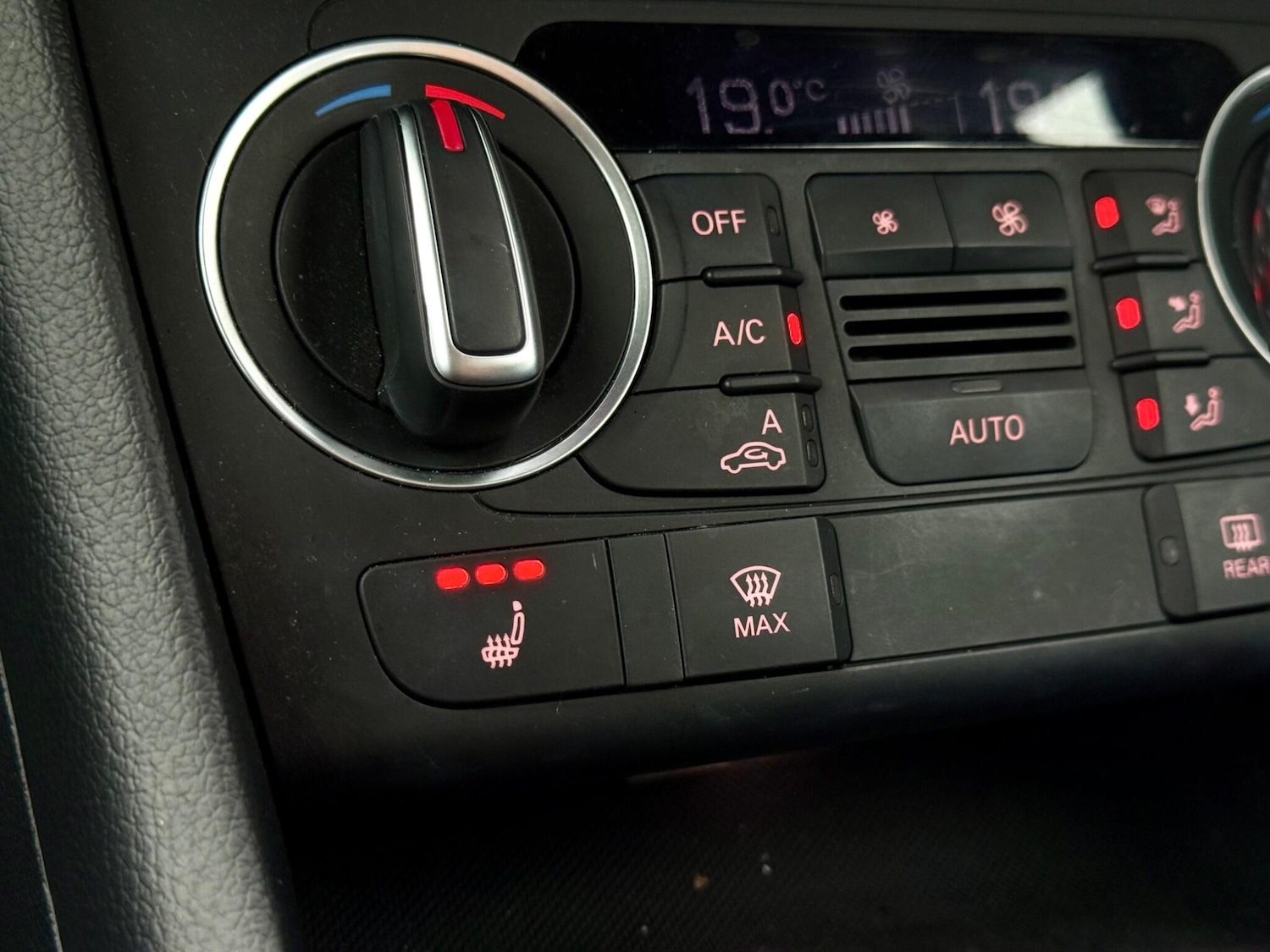 Used Audi Q3 2018 for sale - 76689676: Photo 25