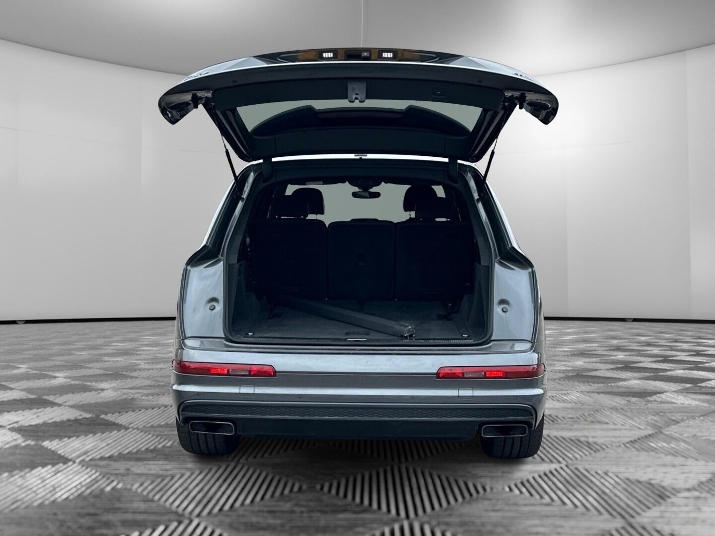 Used Audi Q7 2016 for sale - 78062889: Photo 10