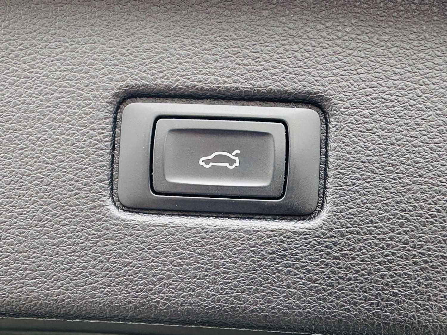 Used Audi Q7 2016 for sale - 78062889: Photo 38