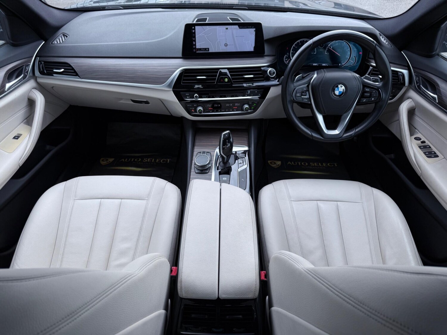 Used BMW 5 Series 2017 for sale - 75977187: Photo 11