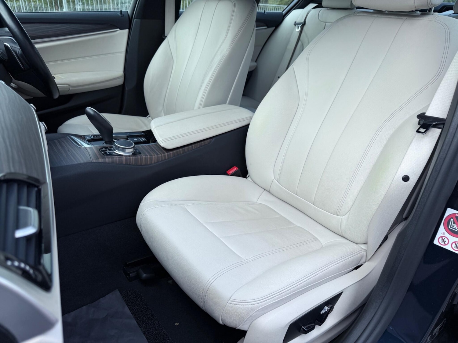 Used BMW 5 Series 2017 for sale - 75977187: Photo 16