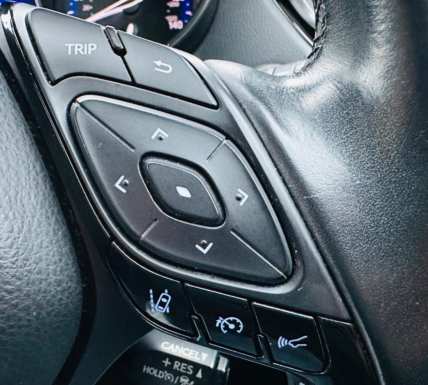 Used Toyota C-HR 2019 for sale - 77074242: Photo 24