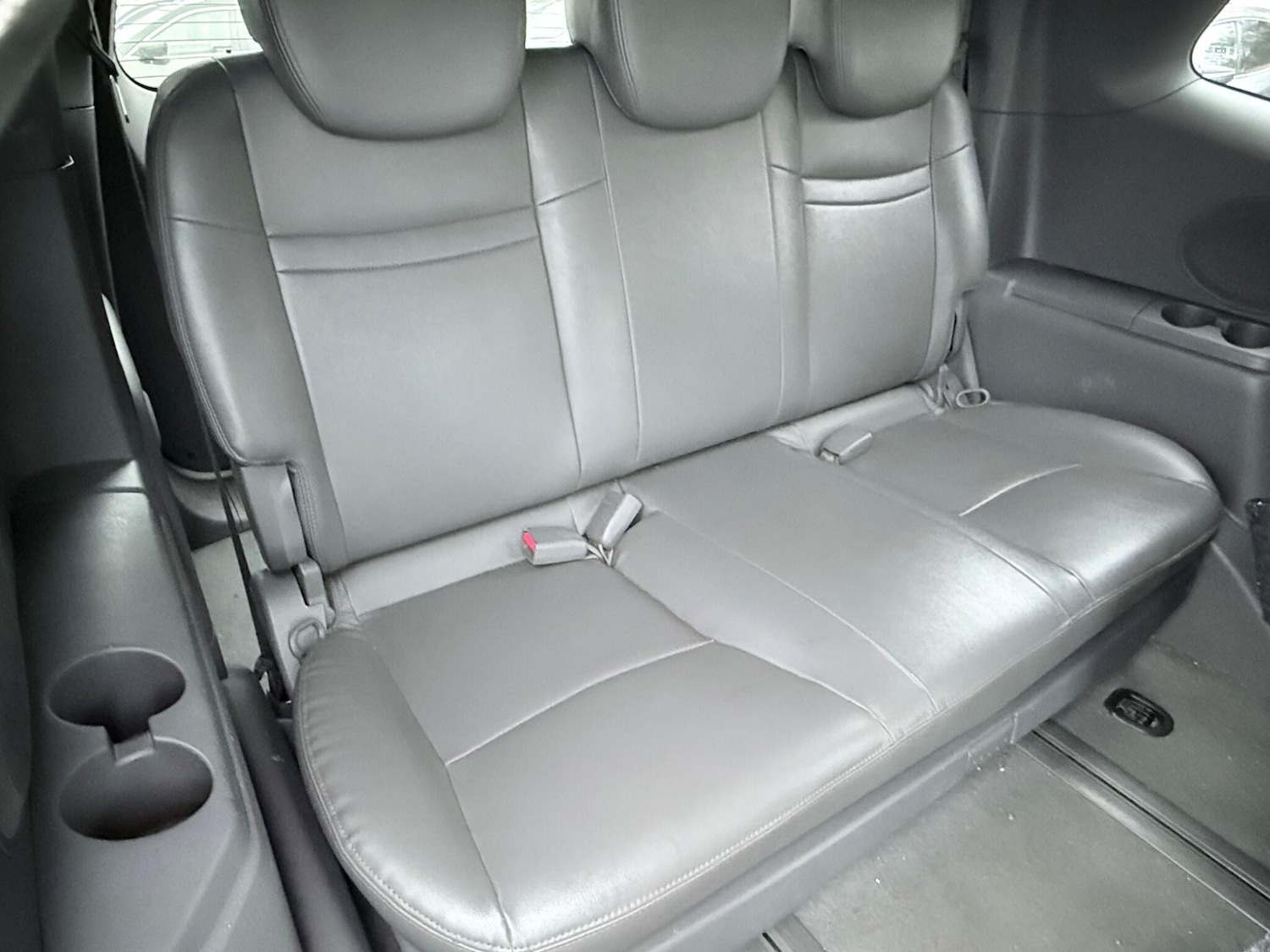 Used Ssangyong Turismo 2014 for sale - 78205174: Photo 9