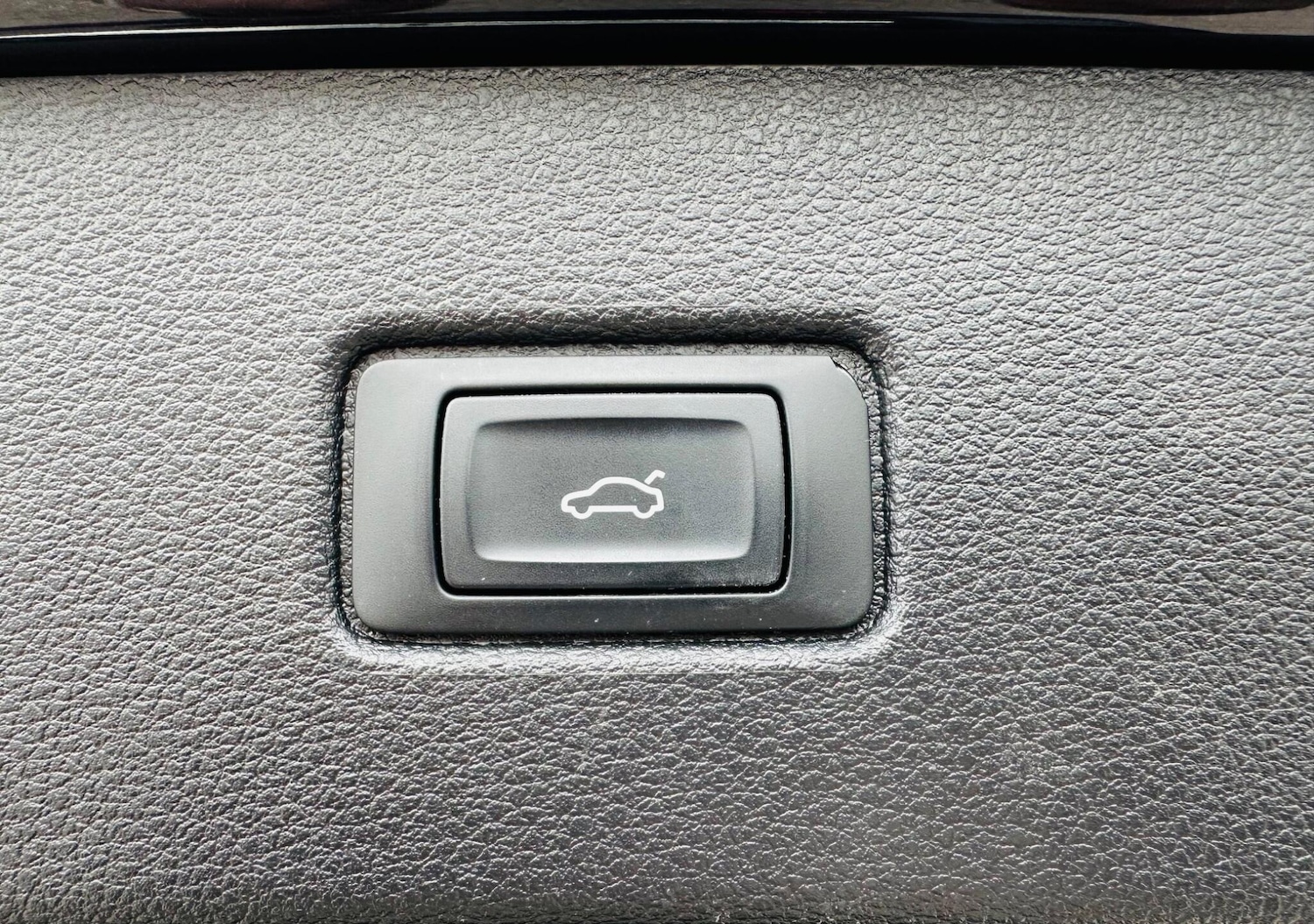 Used Audi Q7 2016 for sale - 76377678: Photo 32