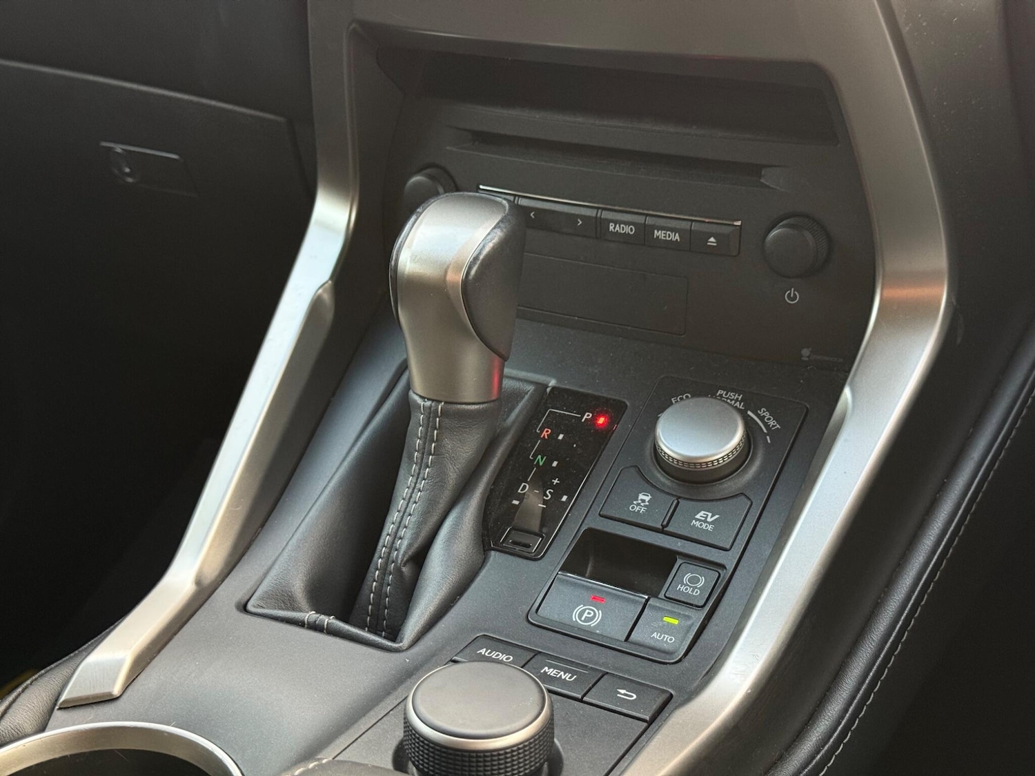 Used Lexus NX for sale - 76701533: Photo 24