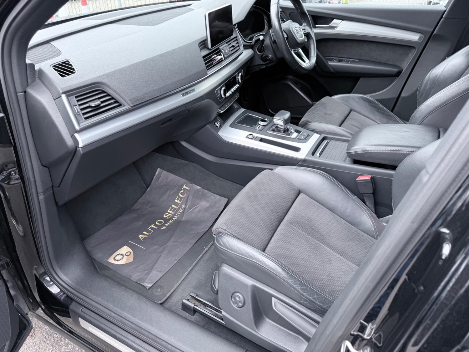 Used Audi Q5 2018 for sale - 76743285: Photo 14