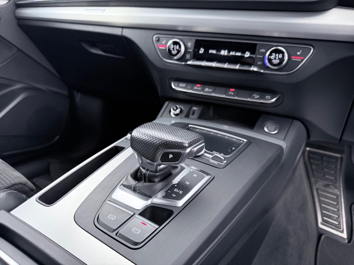 Used Audi Q5 2018 for sale - 76743285: Photo 32