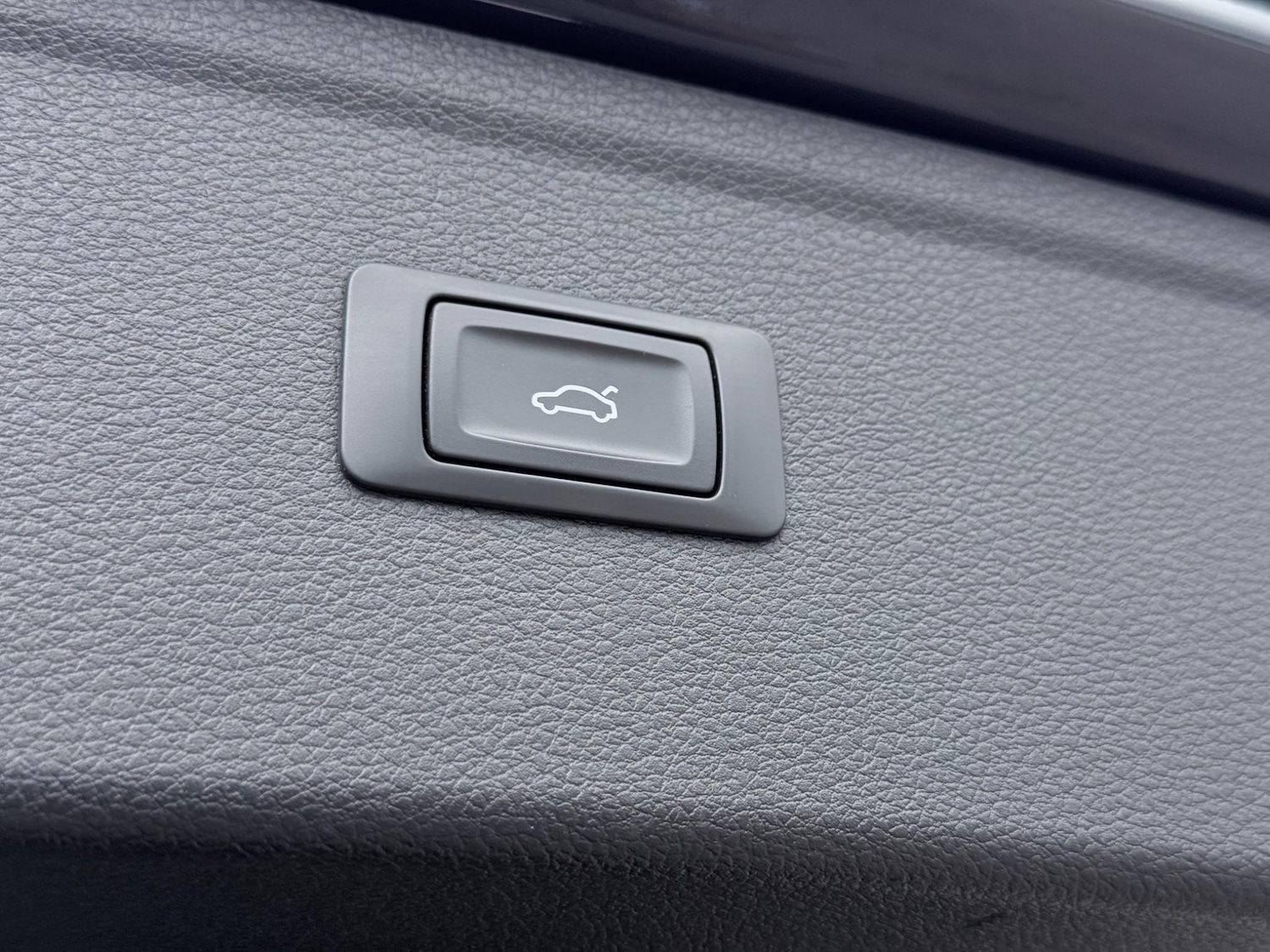 Used Audi Q5 2018 for sale - 76743285: Photo 37