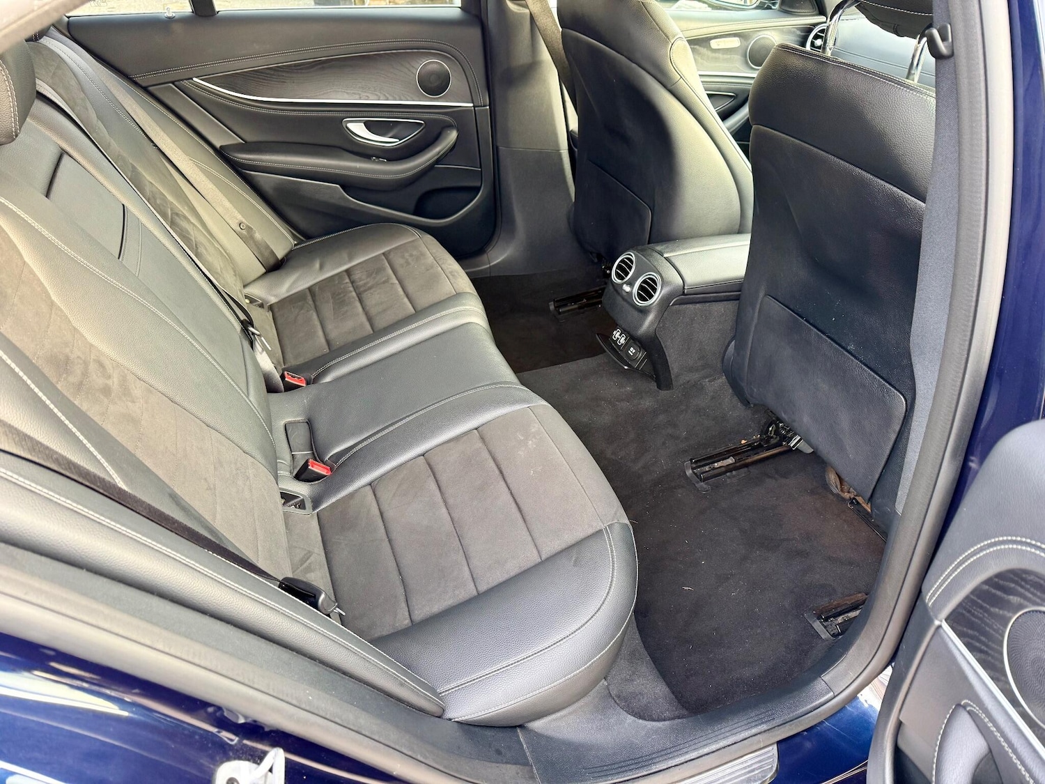 Used Mercedes-Benz E Class for sale - 77216348: Photo 28