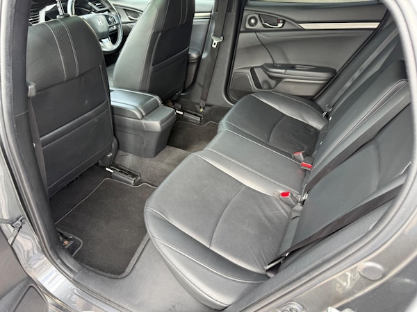 Used Honda Civic 2019 for sale - 75670148: Photo 32
