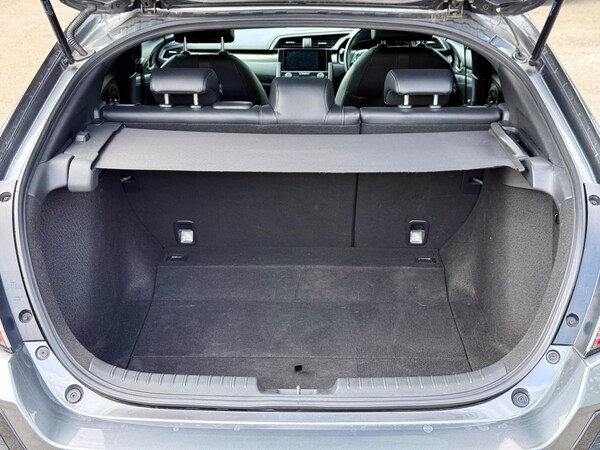 Used Honda Civic 2019 for sale - 75670148: Photo 34