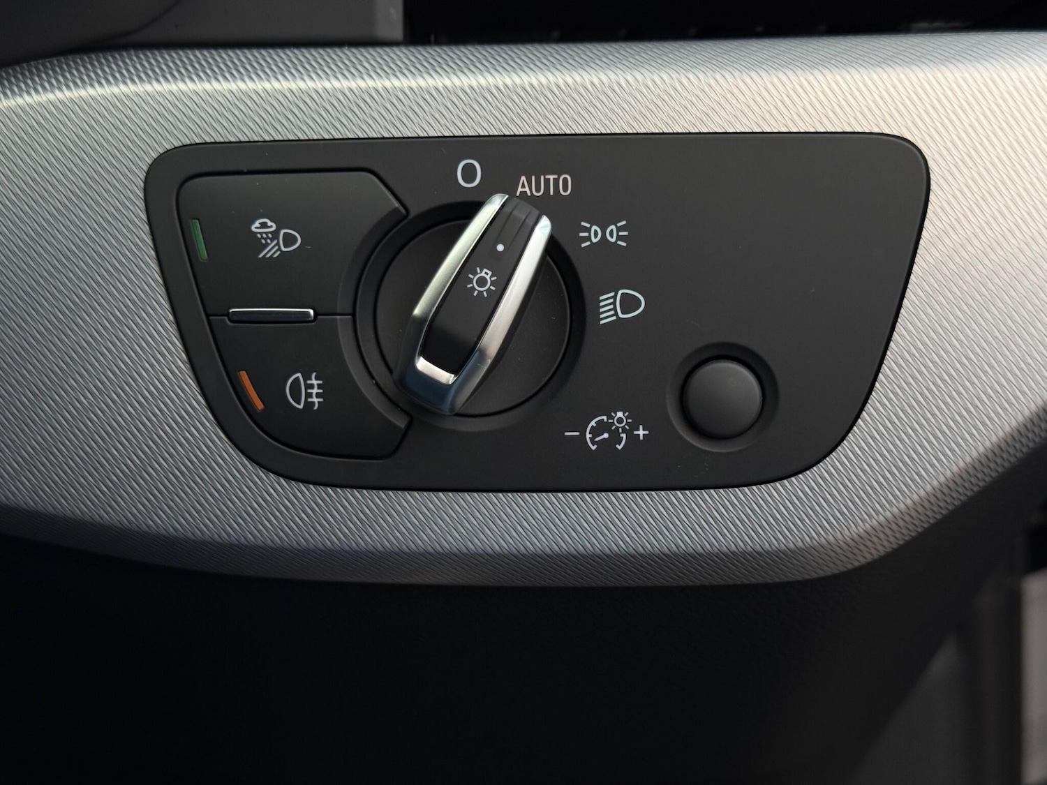 Used Audi A4 2020 for sale - 76701544: Photo 29