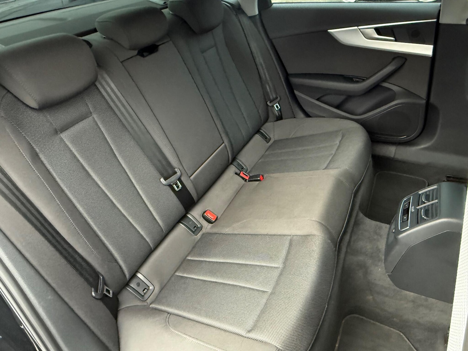 Used Audi A4 2020 for sale - 76701544: Photo 34