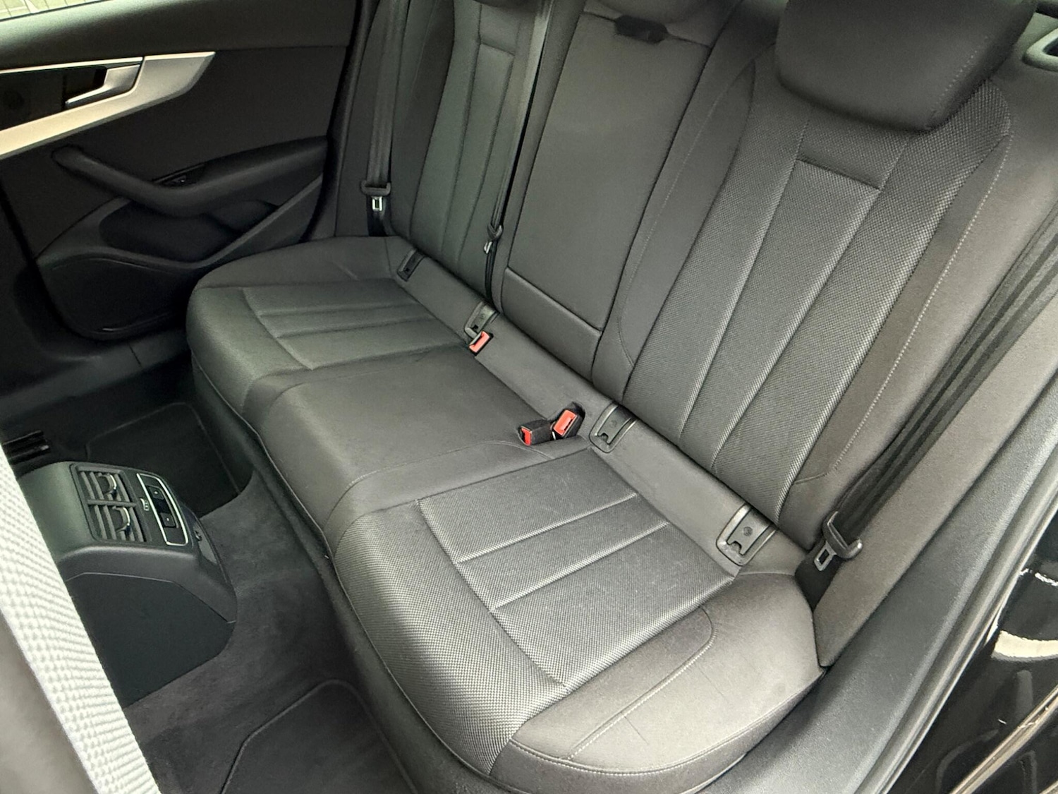 Used Audi A4 2020 for sale - 76701544: Photo 35