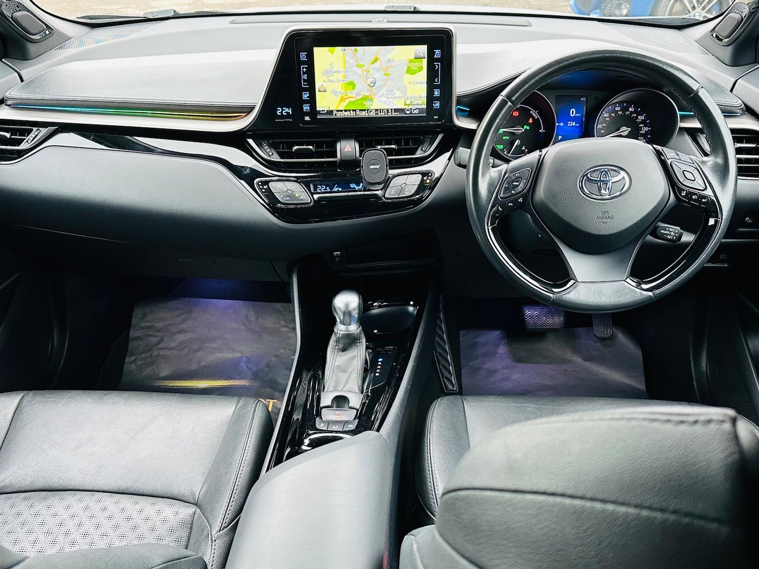 Used Toyota C-HR 2019 for sale - 76573644: Photo 11