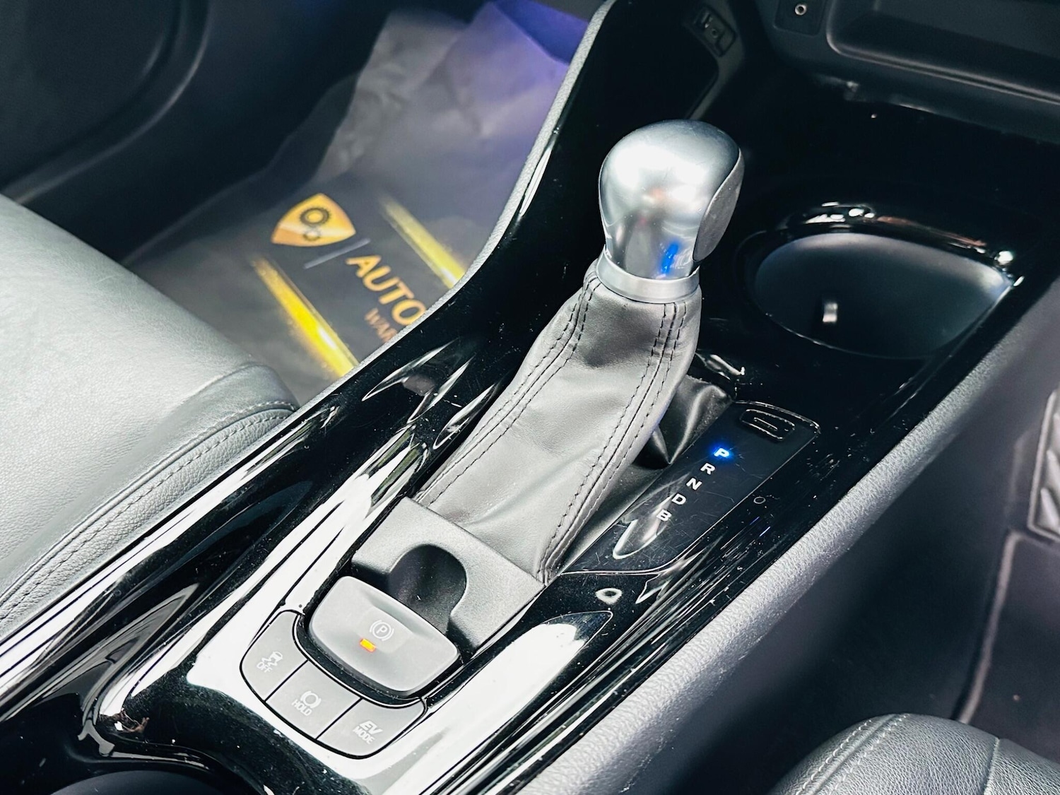 Used Toyota C-HR 2019 for sale - 76573644: Photo 12