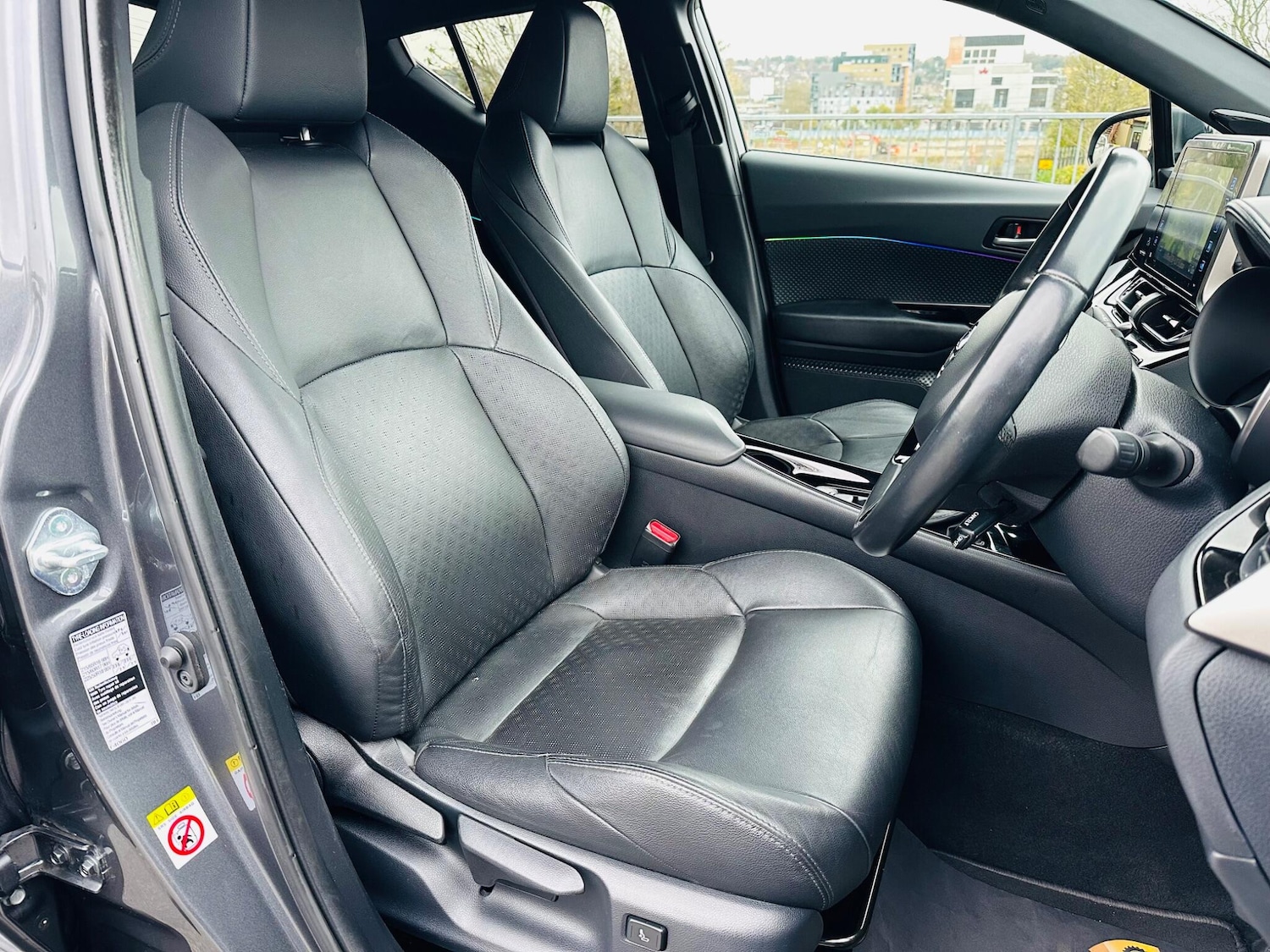 Used Toyota C-HR 2019 for sale - 76573644: Photo 15