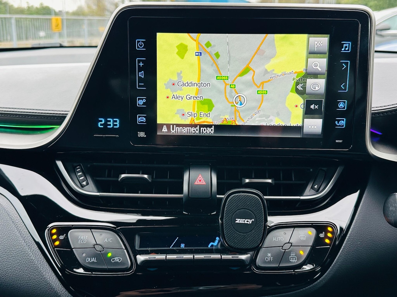 Used Toyota C-HR 2019 for sale - 76573644: Photo 17