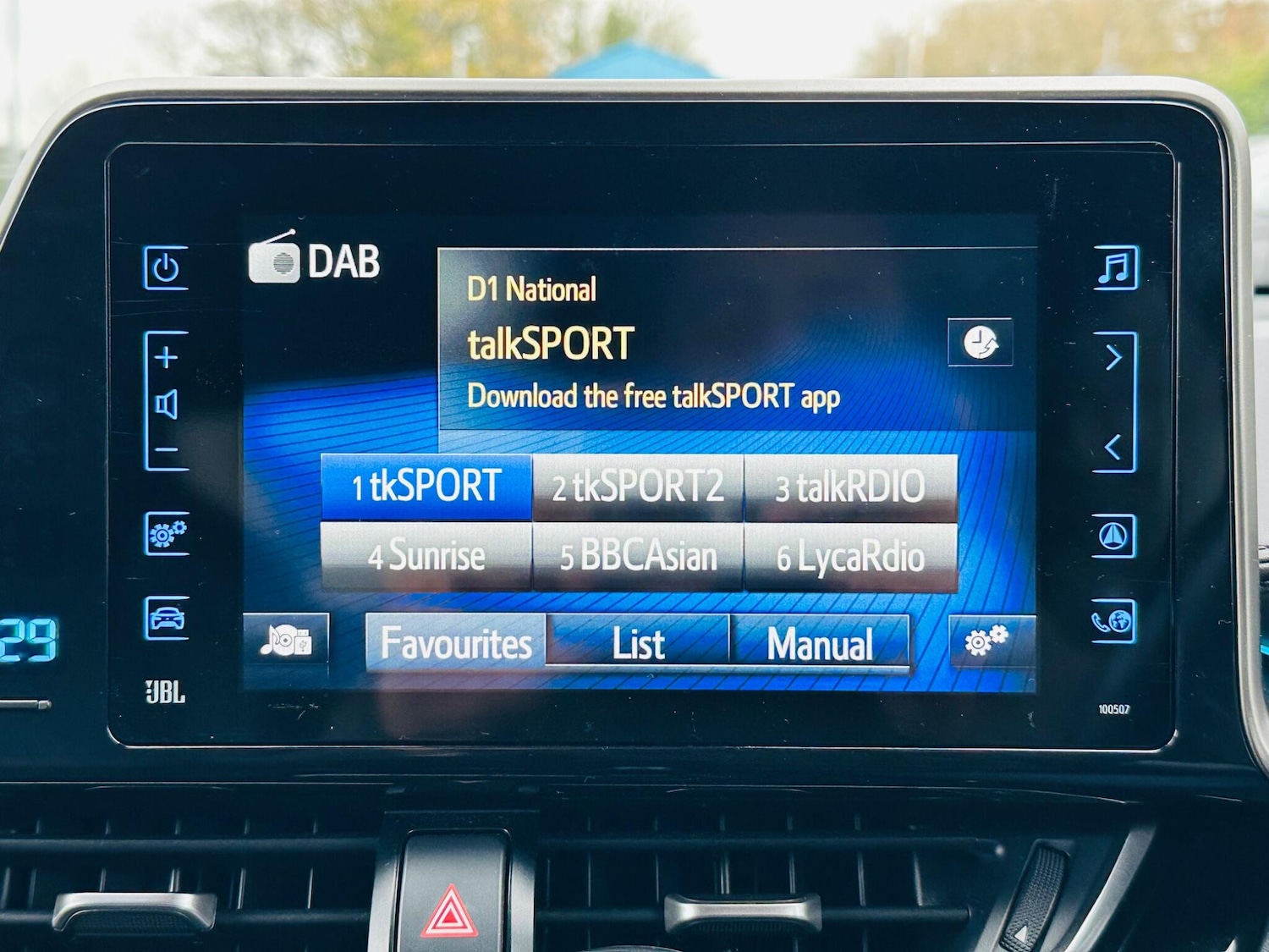 Used Toyota C-HR 2019 for sale - 76573644: Photo 20