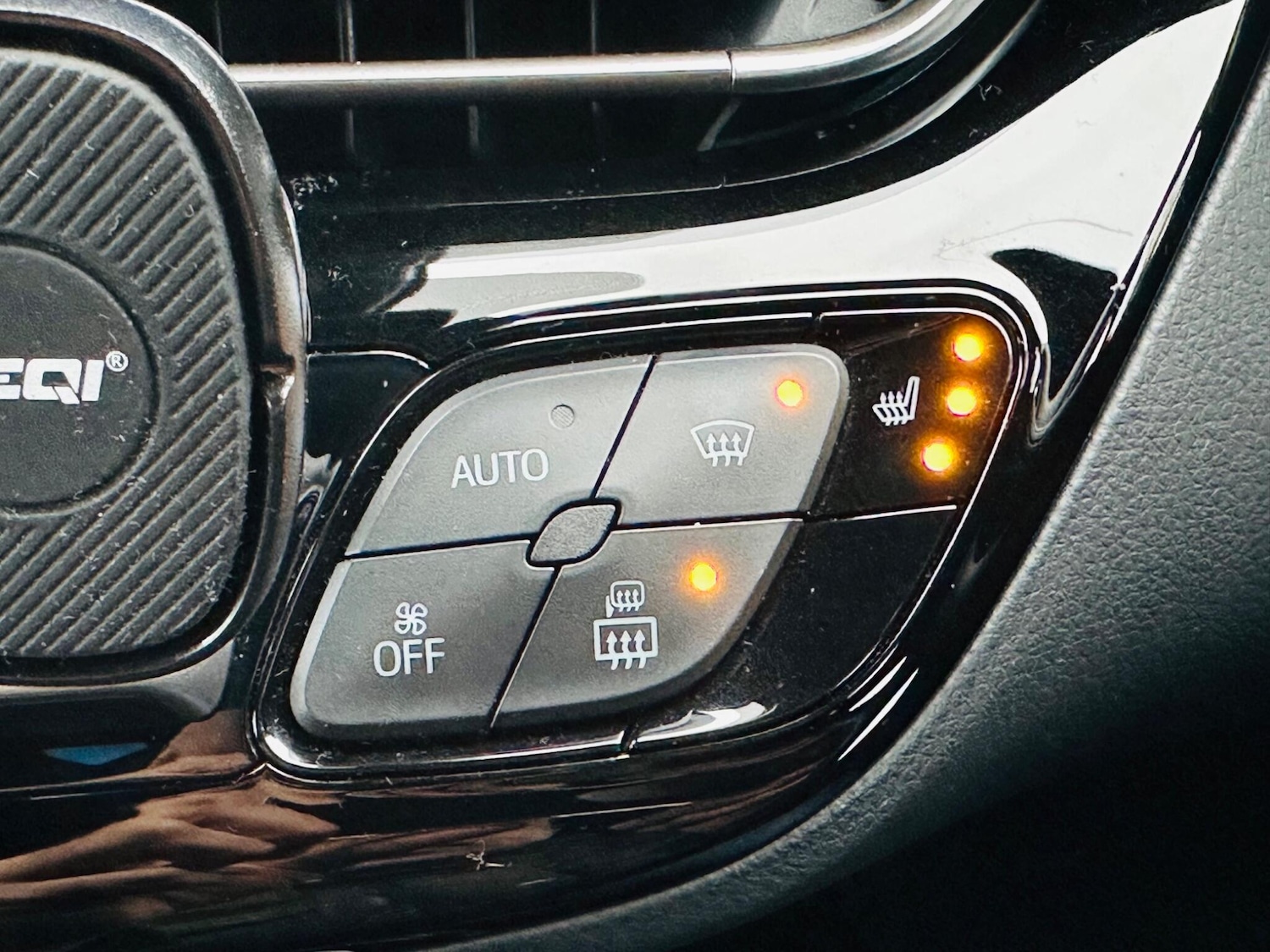 Used Toyota C-HR 2019 for sale - 76573644: Photo 25