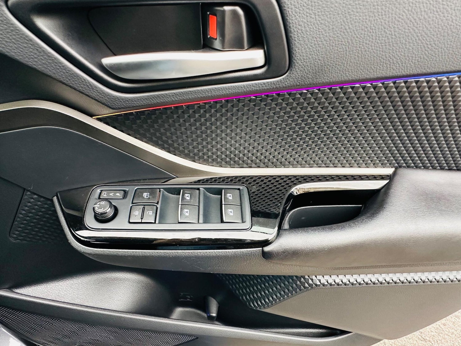 Used Toyota C-HR 2019 for sale - 76573644: Photo 30