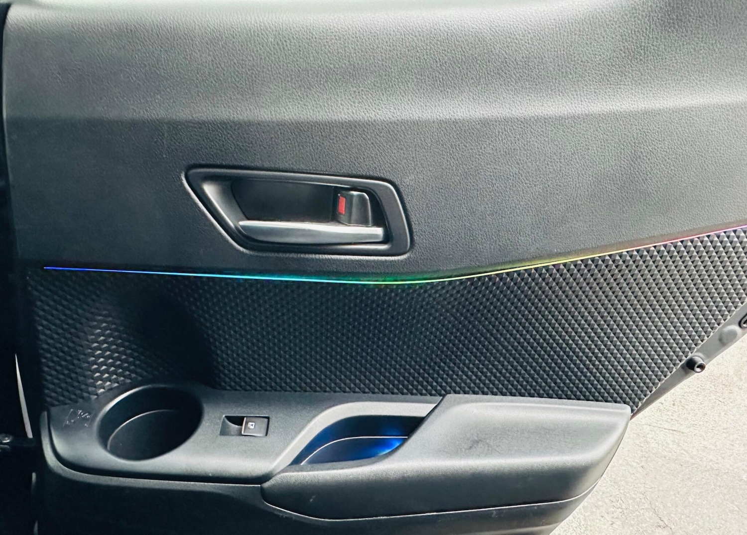 Used Toyota C-HR 2019 for sale - 76573644: Photo 35