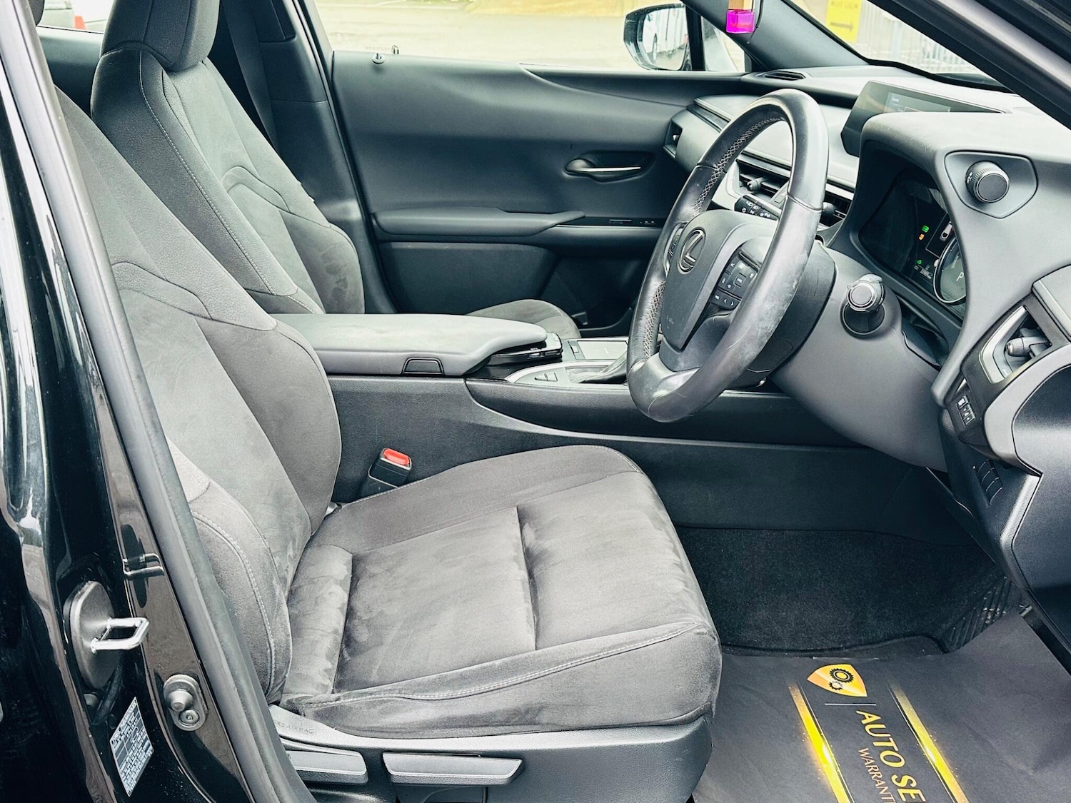 Used Lexus UX 2020 for sale - 77074171: Photo 11