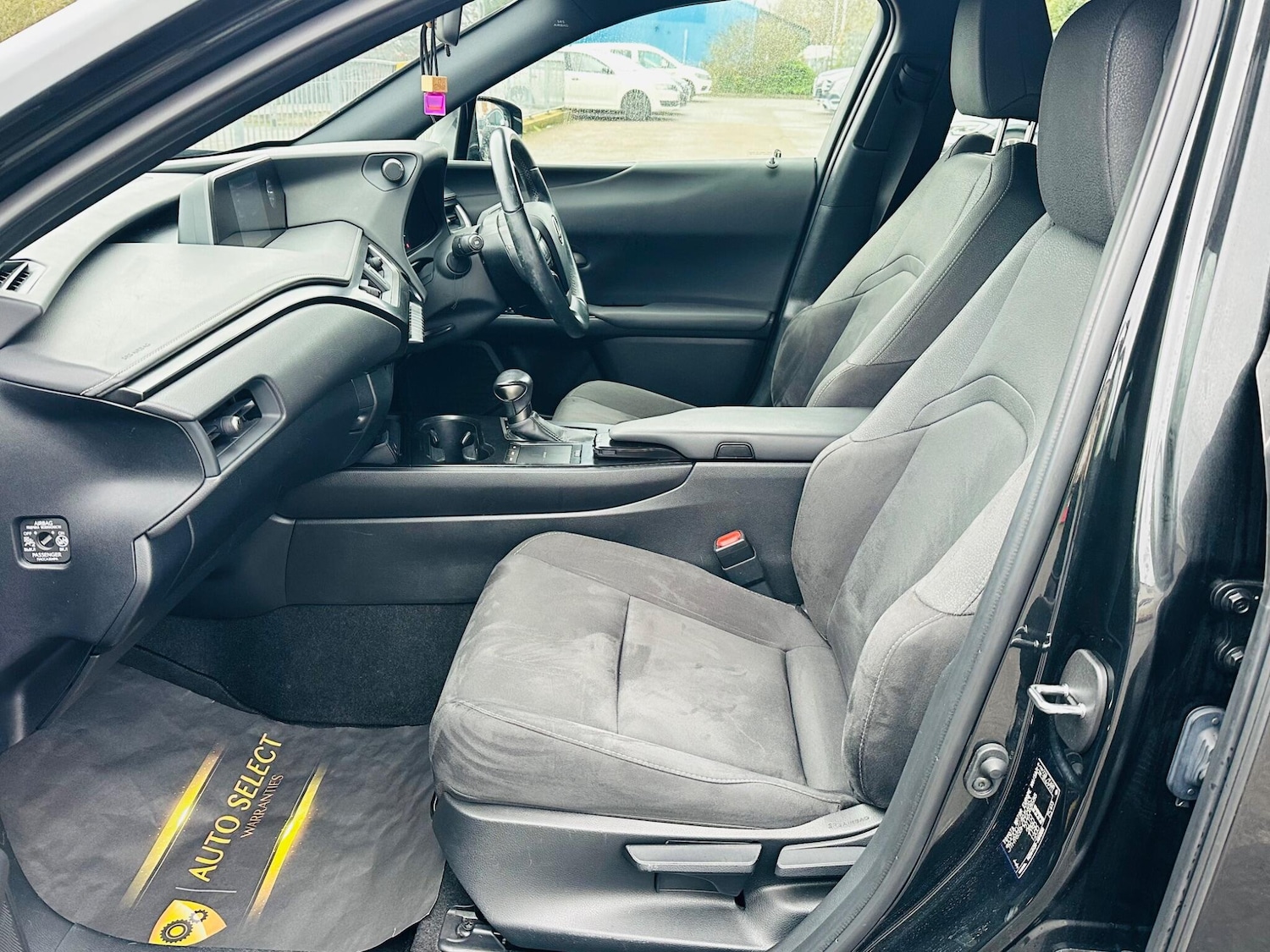 Used Lexus UX 2020 for sale - 77074171: Photo 13