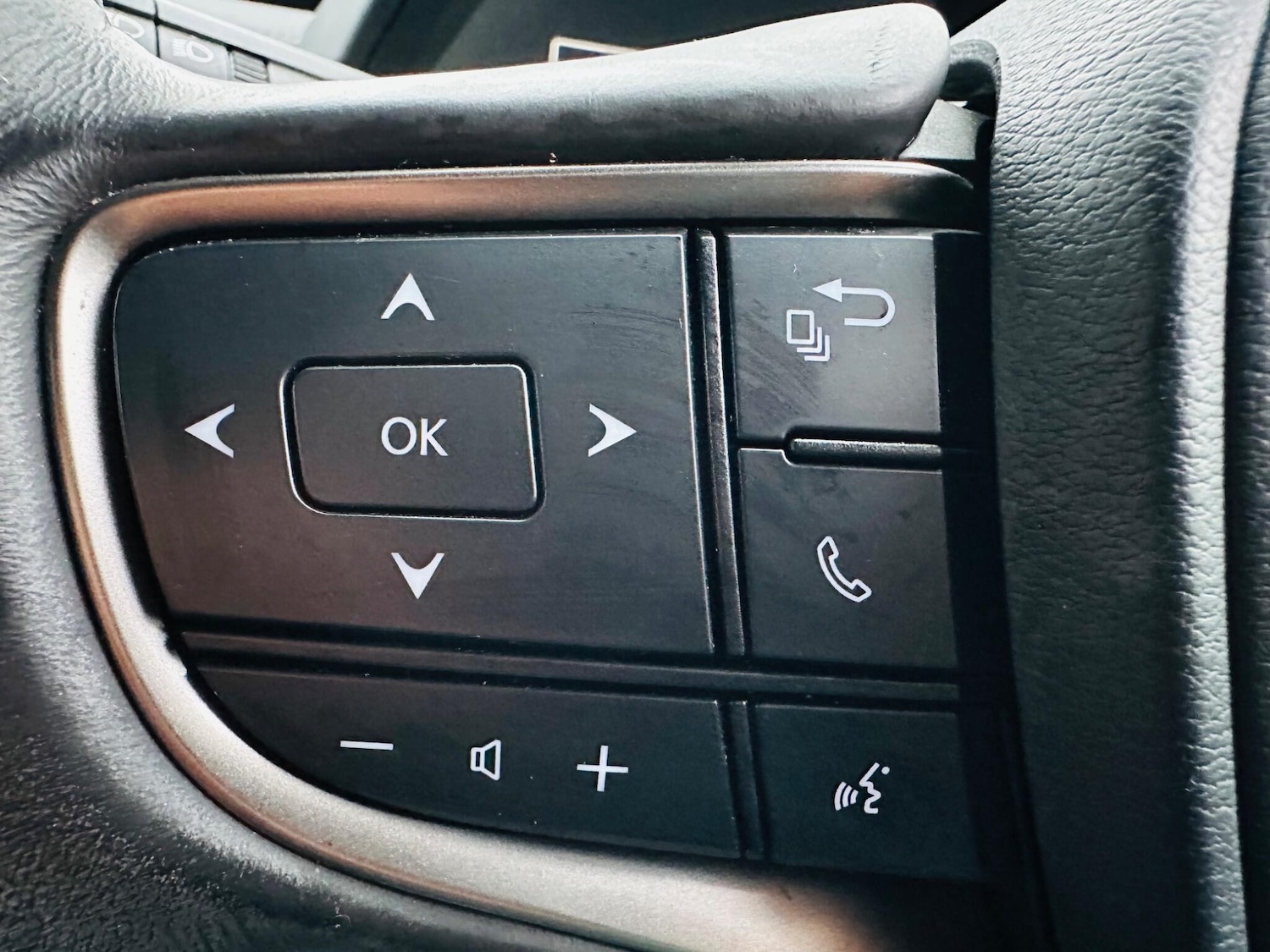 Used Lexus UX 2020 for sale - 77074171: Photo 25