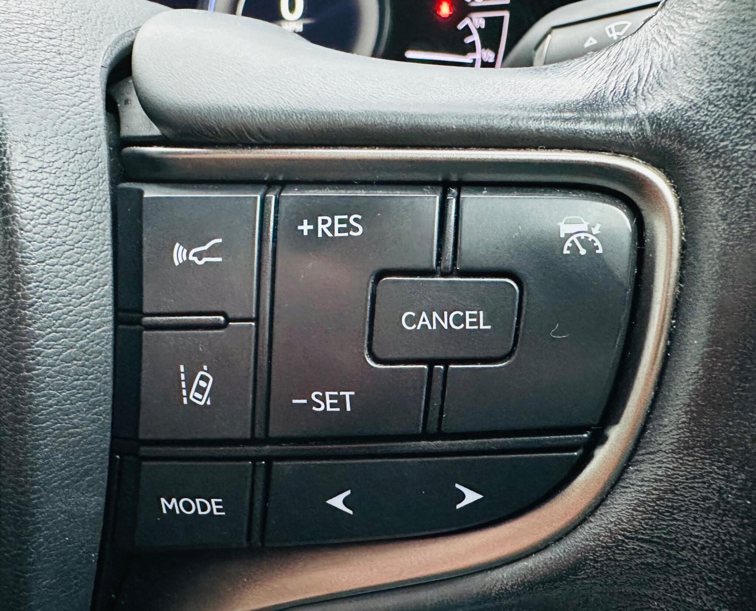 Used Lexus UX 2020 for sale - 77074171: Photo 26