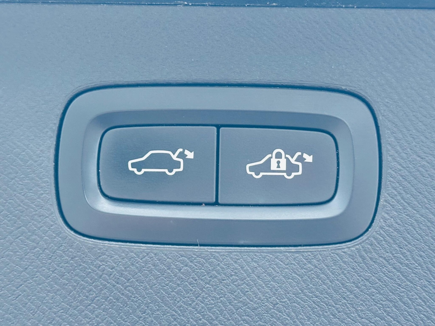 Used Volvo XC90 2018 for sale - 78006315: Photo 38