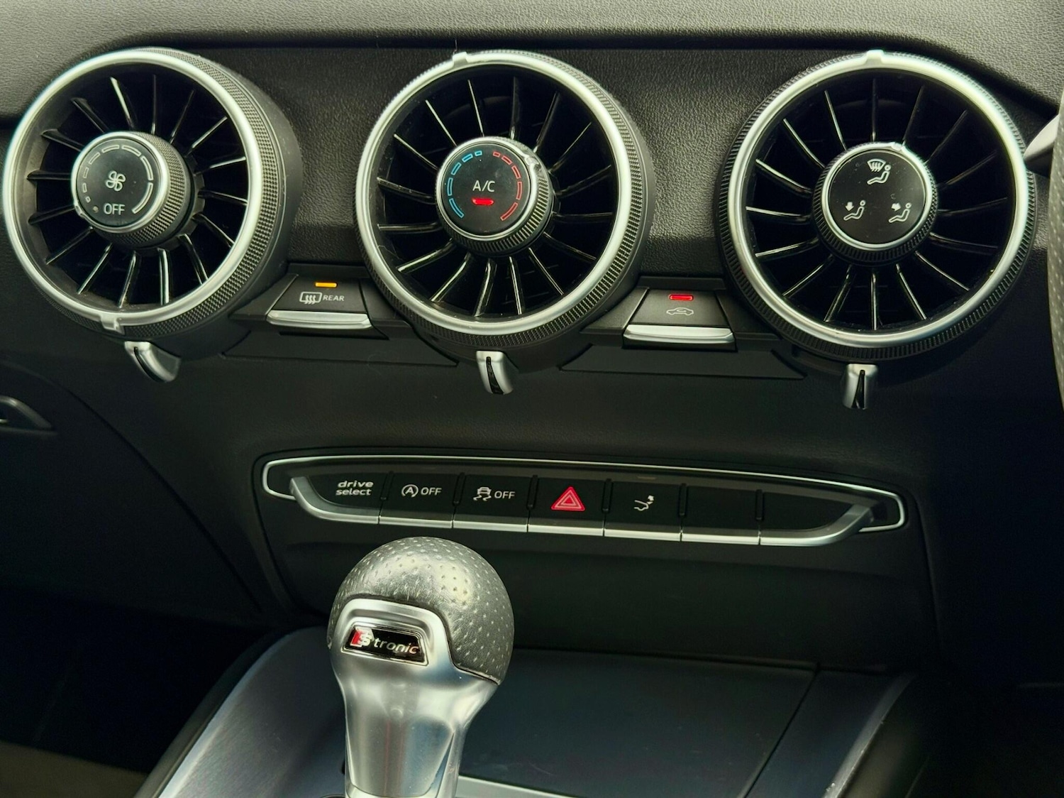 Used Audi TT 2018 for sale - 76997587: Photo 28