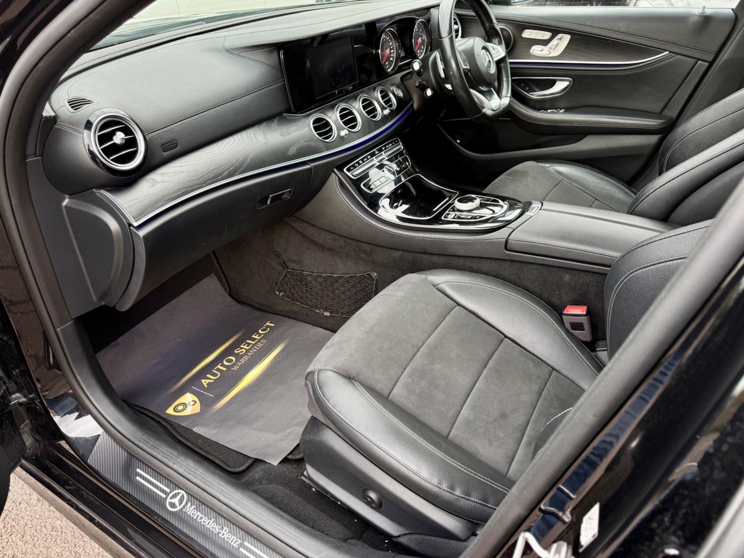 Used Mercedes-Benz E Class 2017 for sale - 77040771: Photo 14