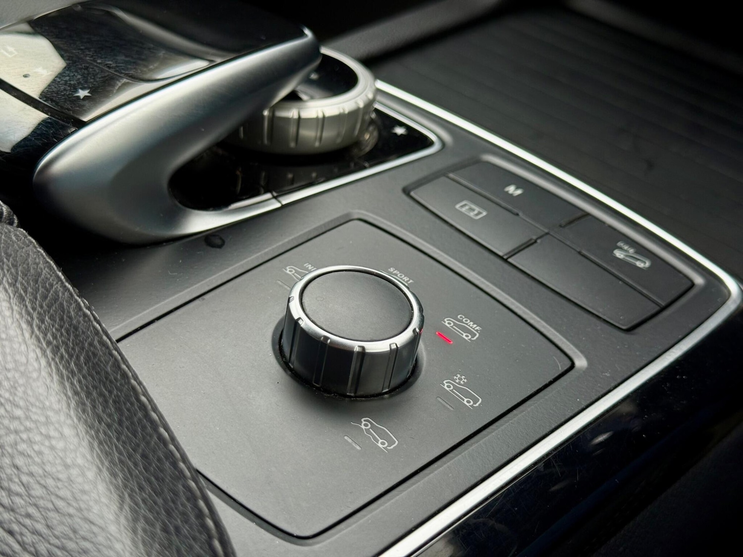 Used Mercedes-Benz GLE 2017 for sale - 76457710: Photo 30