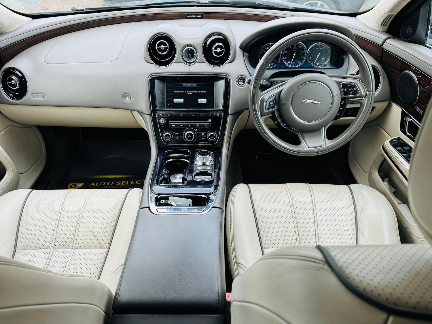 Used Jaguar XJ 2014 for sale - 77343888: Photo 11