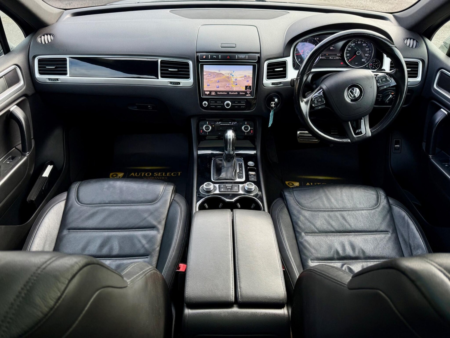 Used Volkswagen Touareg 2015 for sale - 76562425: Photo 11