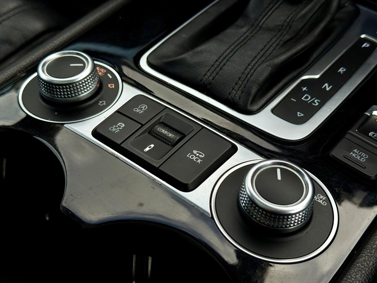 Used Volkswagen Touareg 2015 for sale - 76562425: Photo 23