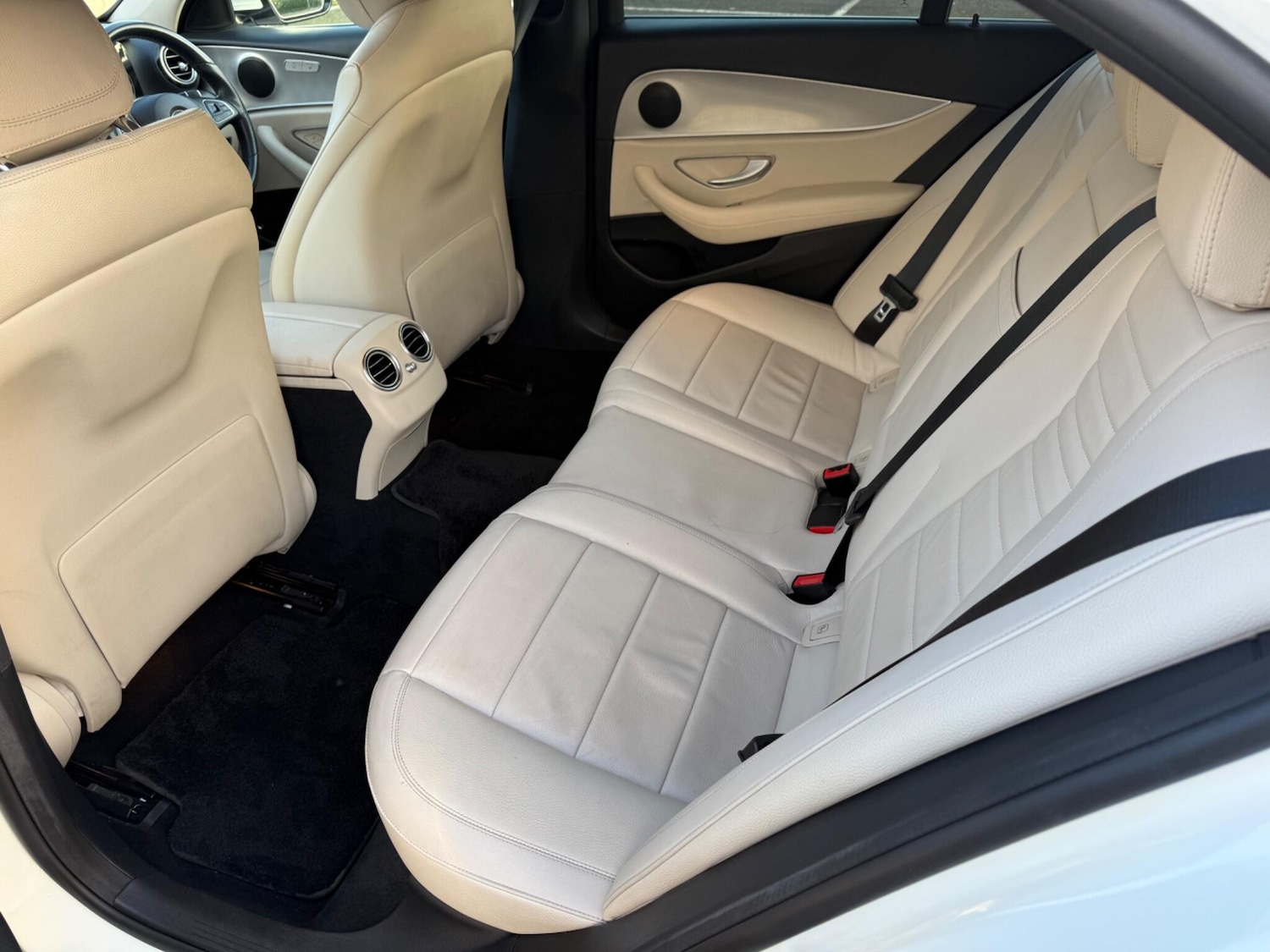 Used Mercedes-Benz E Class 2018 for sale - 76771828: Photo 31