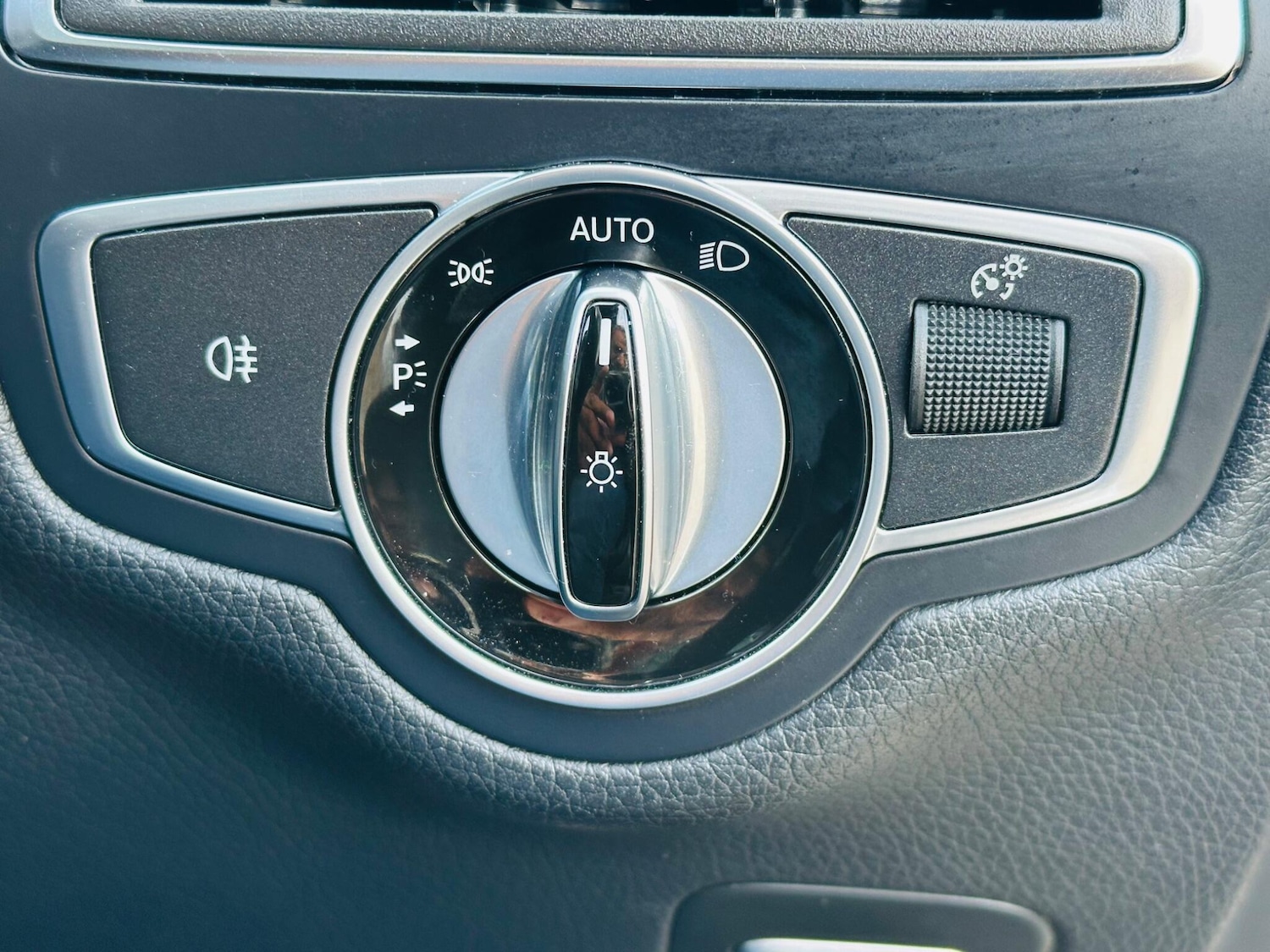 Used Mercedes-Benz C Class 2016 for sale - 77345392: Photo 24