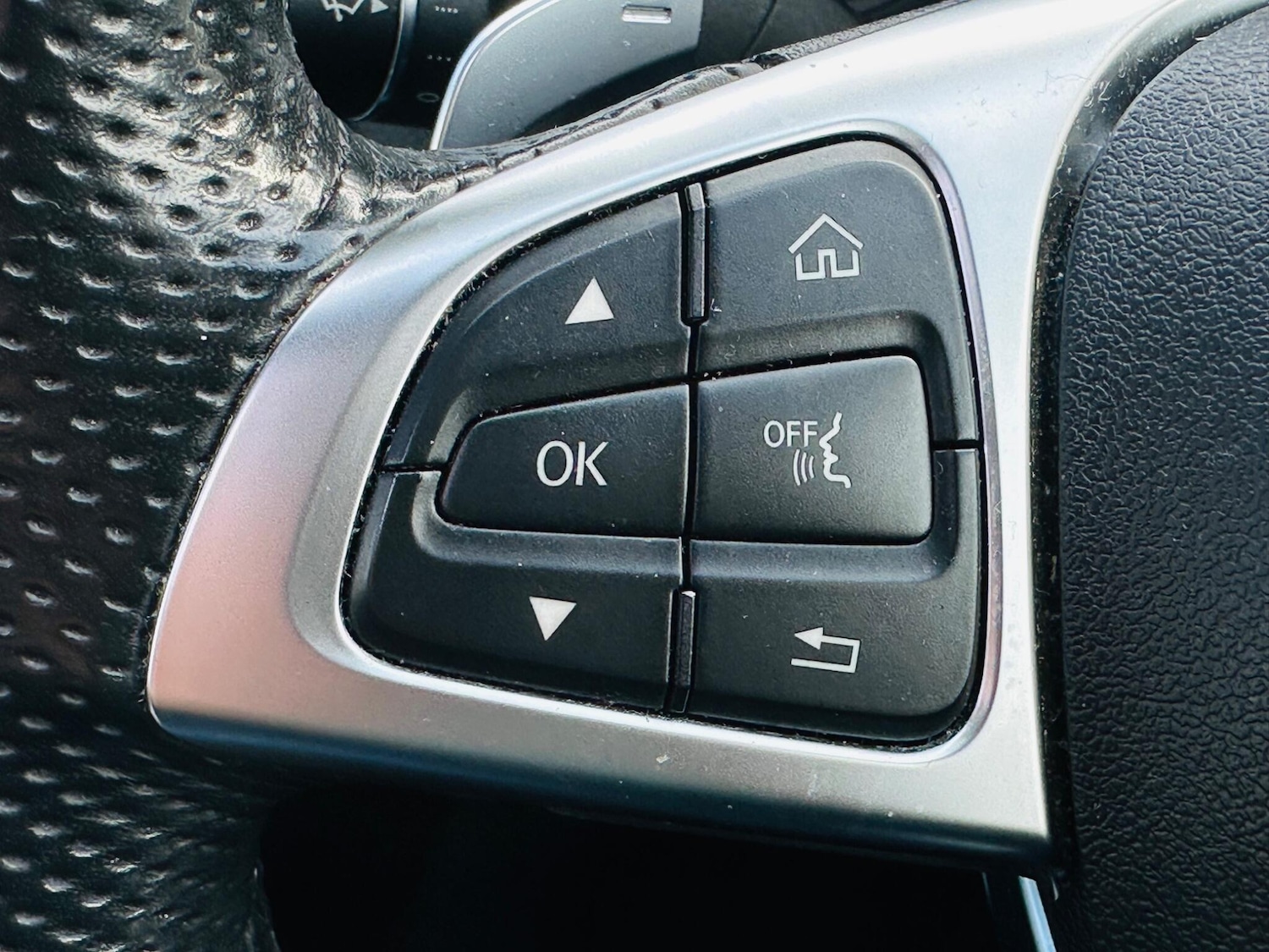 Used Mercedes-Benz C Class 2016 for sale - 77345392: Photo 25